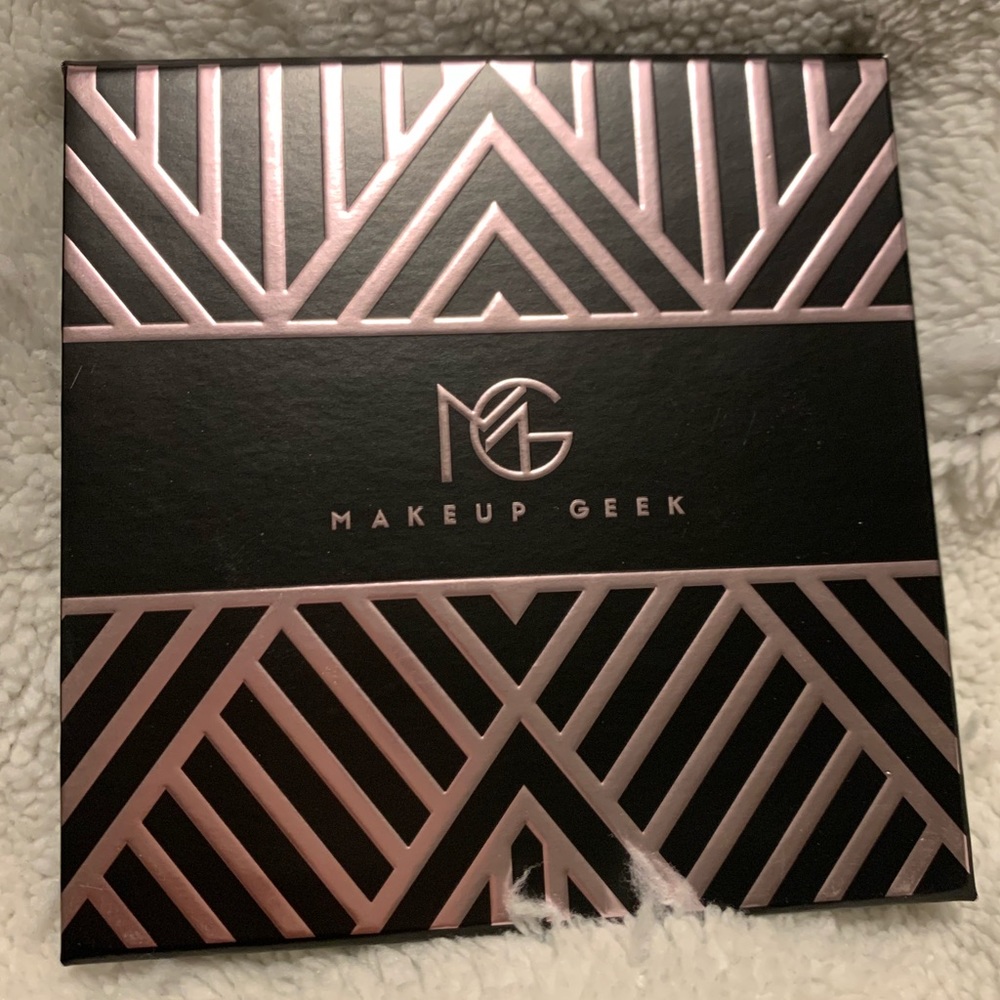 MANNYMUA X MAKEUP GEEK PALETTE